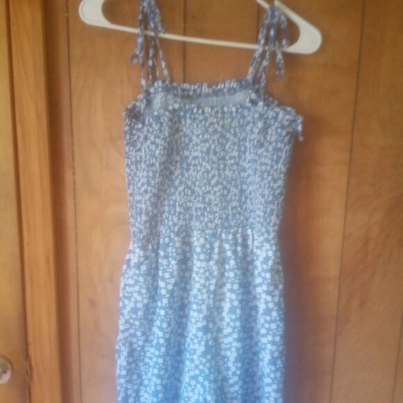 Blue Floral Tie On Shoulder Straps Wide Leg Jumpsuit Size S NWOT - Picture 3 of 5